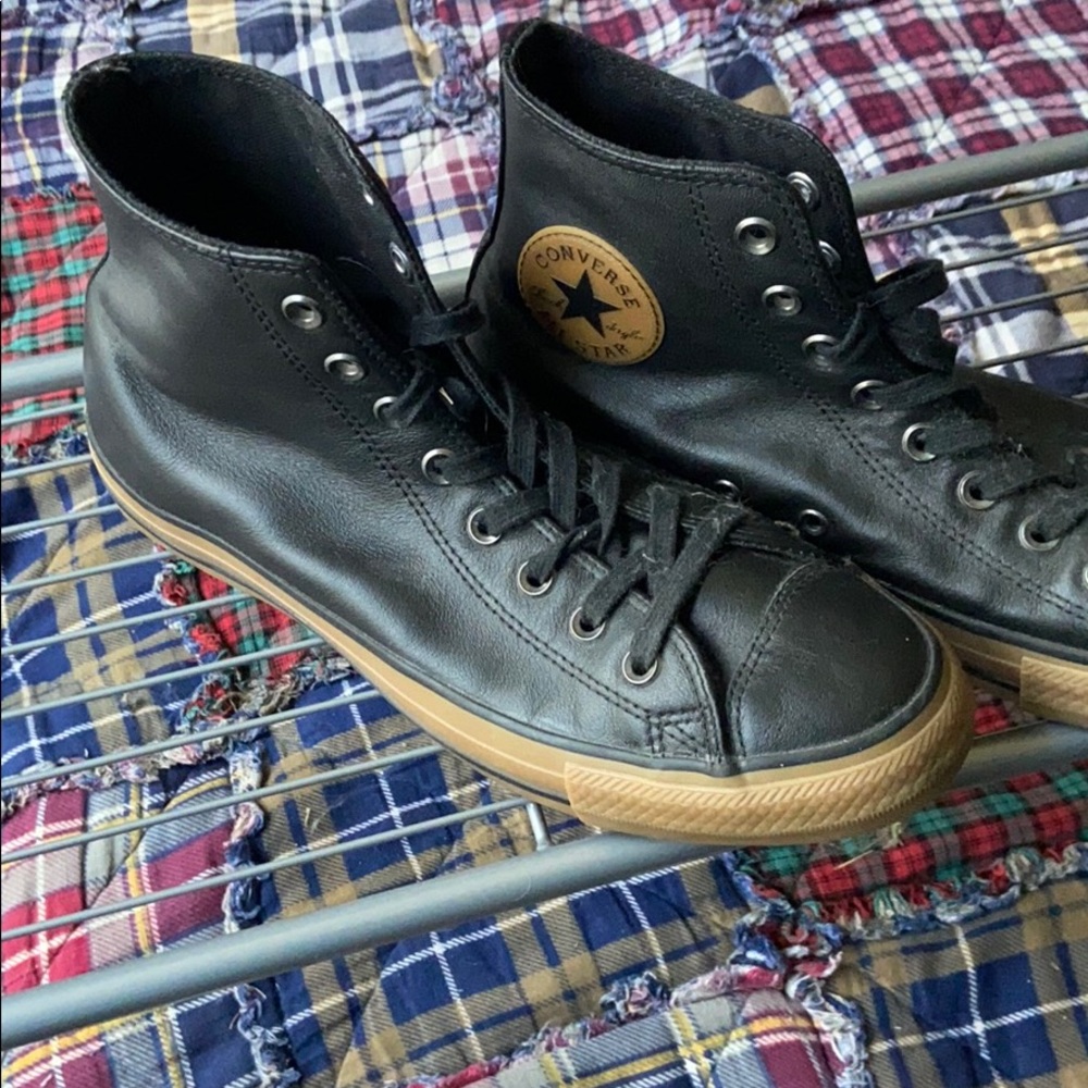 Leather converse men’s size 8